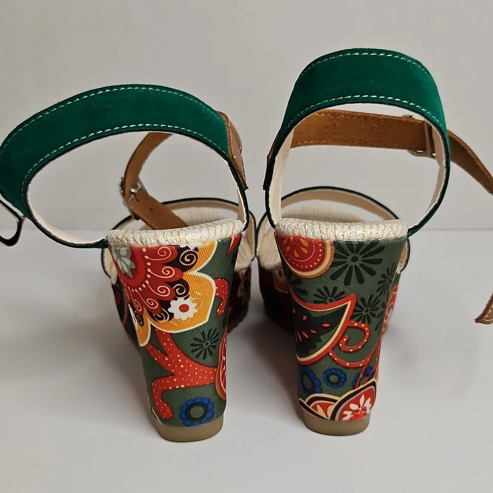 Mod Paisley Wedge Sandals Size 8 (38) Platform 70s Style
